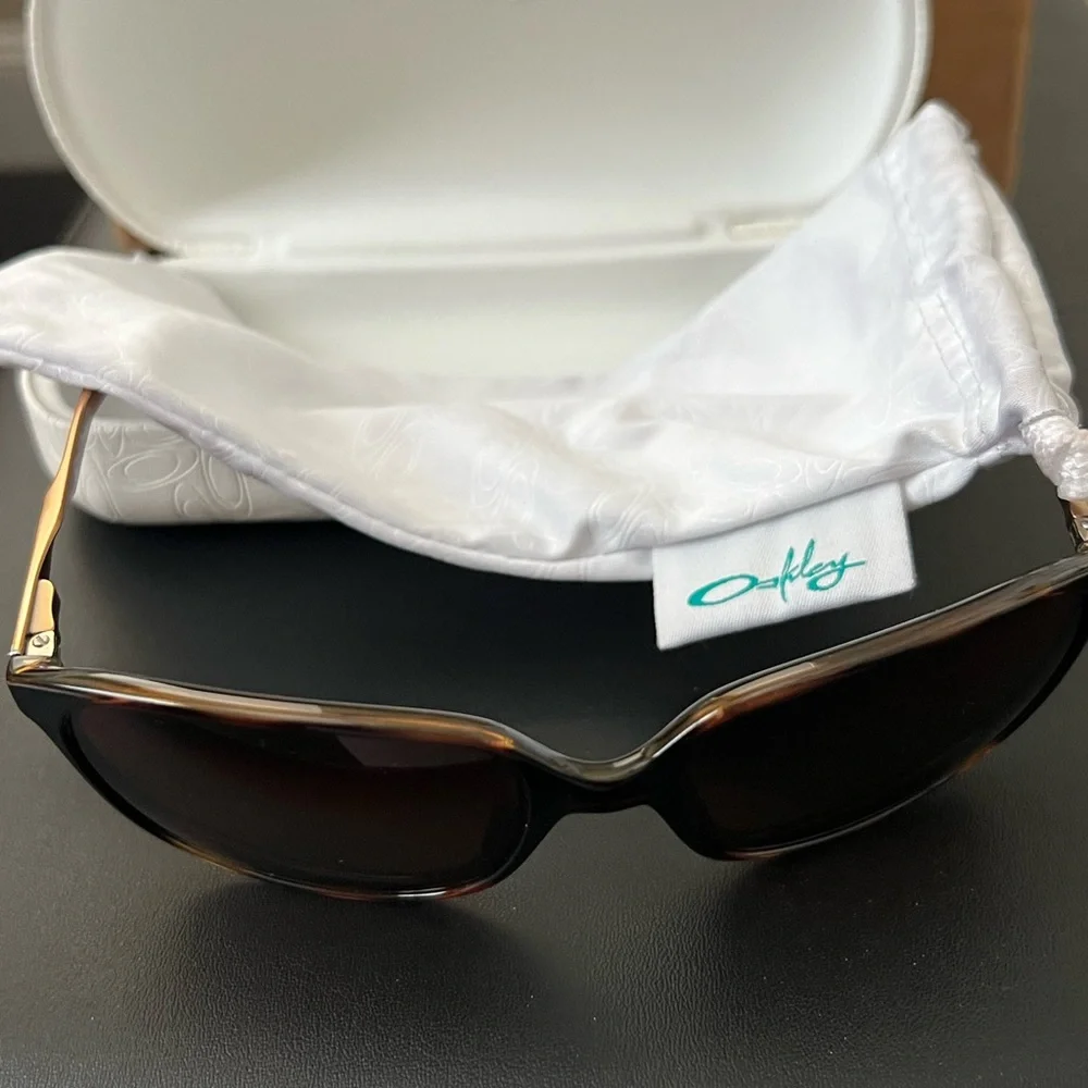 Sunglasses - Picture 11 of 11